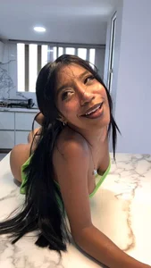 Ebony_Leyla Public slika 3