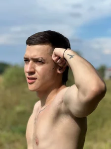 Dimitri_higth420 FLEX ARMS Foto