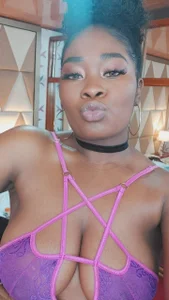 zoe_23_ Public  6টি ছবি