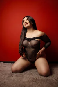 kyliie_ You Like My Body? Gambar