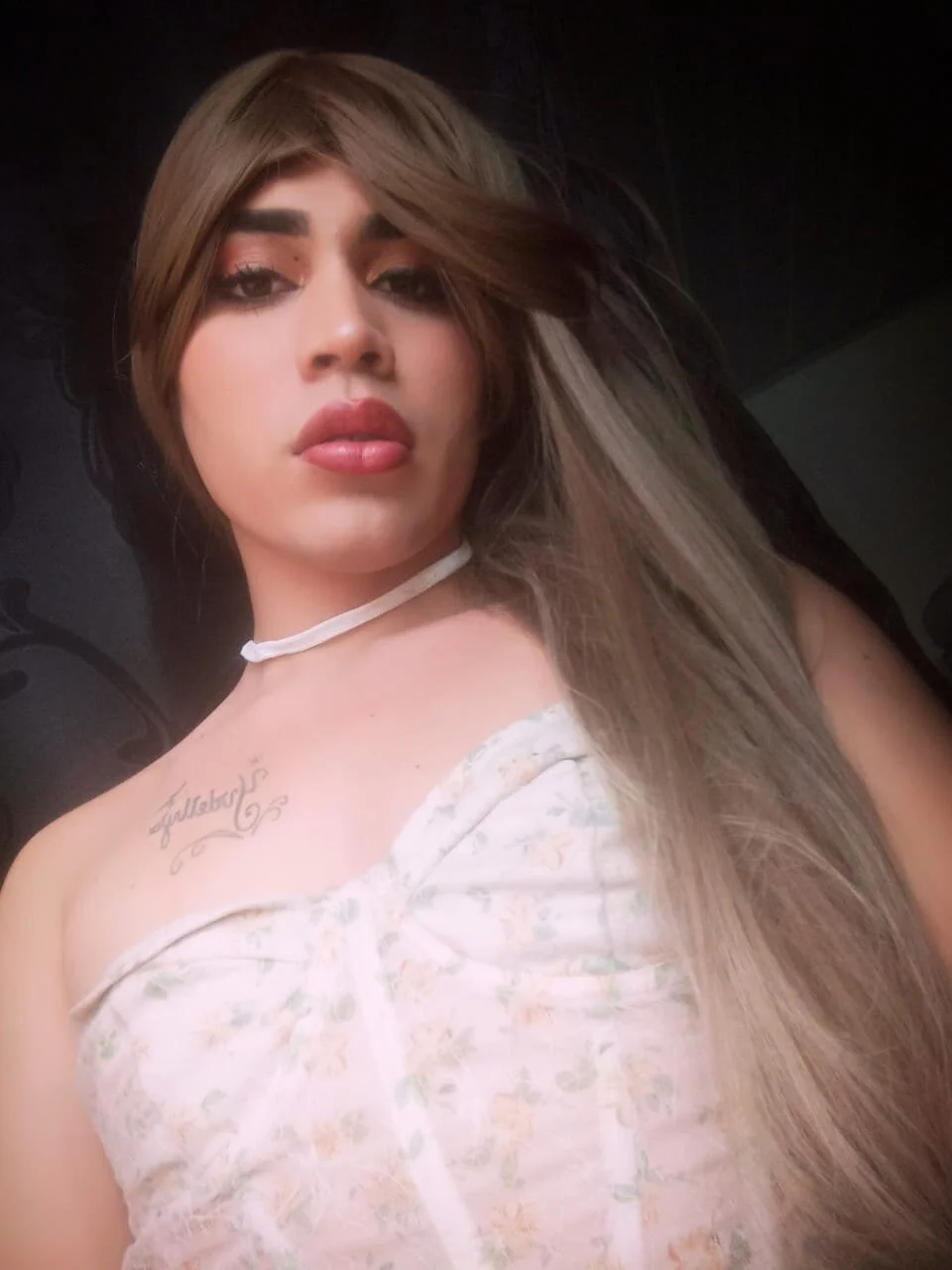 Tiffany_Monfort_ Public Hình 2