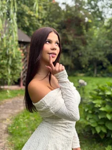 OliviaOllins Public Hình 5