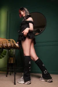 Zoe_Lynch_ Beautiful, dark and a little dangerous 🦇 Pic 6