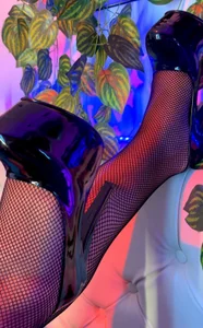 Scarlette_Cooper_ NYLON + HELLS + PANTYHOSE 사진 3