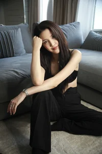 CarrieAmber elegance Pic 3