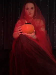 Token or treat 🎃😈 od OliviaTwens  2 snímek