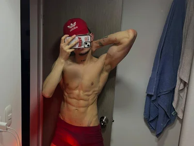 strongManLatino 2 Pic 3