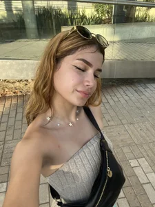 Im_yoursBb Public Pic 3