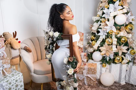 NahiaraReina ❤️🥂 Merry Christmas 🎄 Foto 4