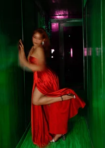 wini_fer Too red and mmmm Pic 9