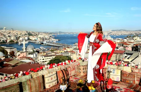 -Bullet_Nipples-: Public ( 2 фото)