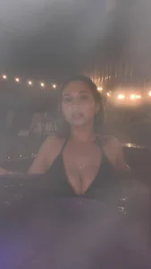 KarenBlair sexy girl in the swiming pool <3 圖片 4