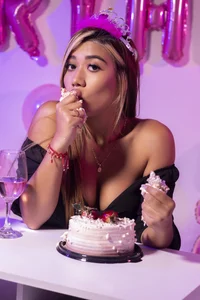 _MeganRain: My sweet 23 ( 3 фото)