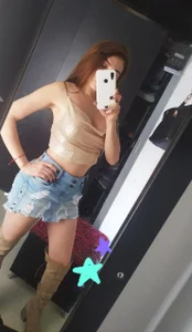 corynatayler Public Poză 5