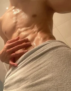 isacsjostrom's XXX Nude Photo 1