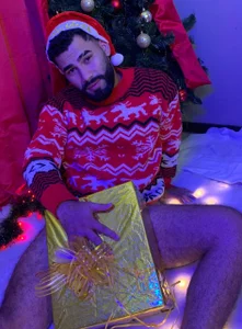 MattewRey Merry Christmas صورة واحدة|MattewRey Merry Christmas صورتان|MattewRey Merry Christmas  4 صور|MattewRey Merry Christmas  4 صورة