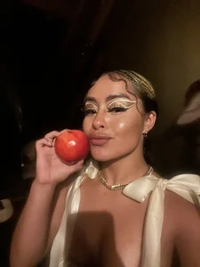 Marie_Rose kullanıcısının ✨🥂 albümü -  2 fotoğraf