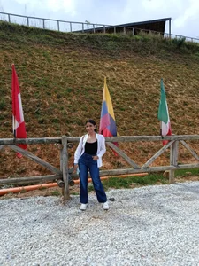 naia_cox On a walk Bilde 5