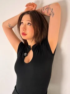 YumiAokiJust me图片 2