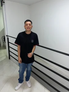 Public de ESTEBAN_2102  2 Imagens