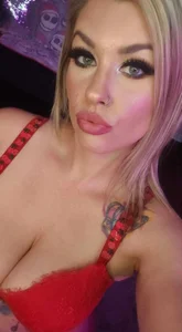 ellieconradxo Just me ♥️ Pic