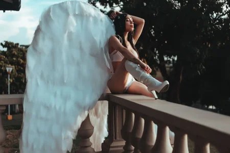 FaloonRoussel Public Pic 6