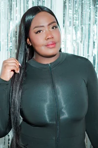 Aishaza1 Black is my fav color Foto 4