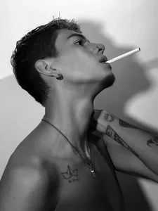 Mickey_Magic cigarette and me Pic