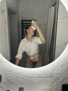 DivaCrystal_ I m my bathroom Poză 3