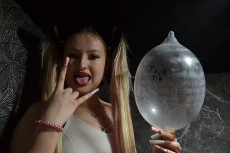 Banana_Bowl WILD BITCH Pic