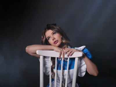 FollowLovee Down the rabbit hole and into my world… Fotka 4