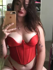 Emmacut Rojo Immagine  4