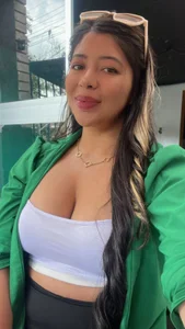 Pp-ari4na03 Public Pic 3