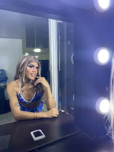 brittany_gomez_ Public Poză 4