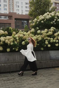 TinaBrook I dazzle the city with my beauty Pic 8