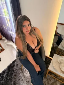 jhonson_karla Public Immagine  5