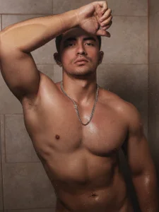 Brad_Summer Public Pic 3