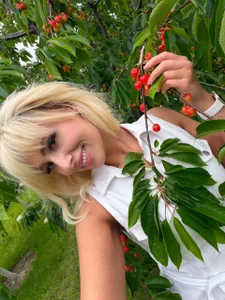 AdelineKing kullanıcısının Happy Summer albümü -  2 fotoğraf