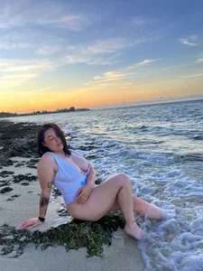 aaaaamy_1 Hermoso atardecer en la playa ☀️🌊🌊 Foto 2