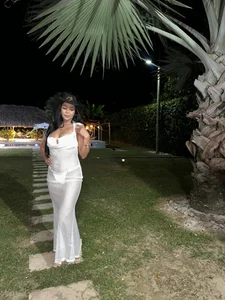 fabiana_rodriguez A sunny day, unforgettable Pic 6