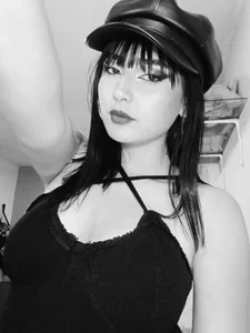 Public de Ela_James_  2 Imagens