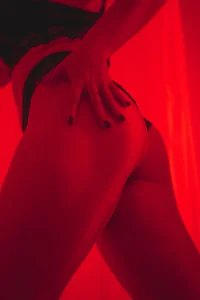 JuliyaMayss red Pic 5