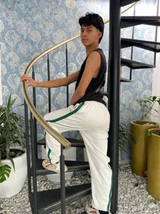 Valentino_Lux sports Pic 9