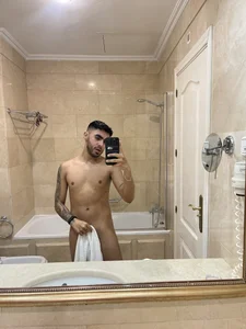 ItsMeEros A look at my Fan Club content Pic 4