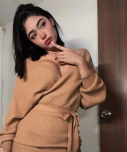 MiaRosse7 I feel sexy Pic 2