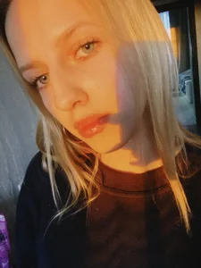 look👀 de RubiKerss Foto