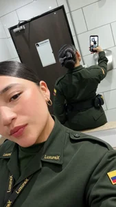 😏🚔🚔 od Martinasweeth  2 snímek
