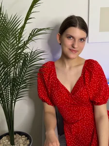 AnnaThorne Public Foto