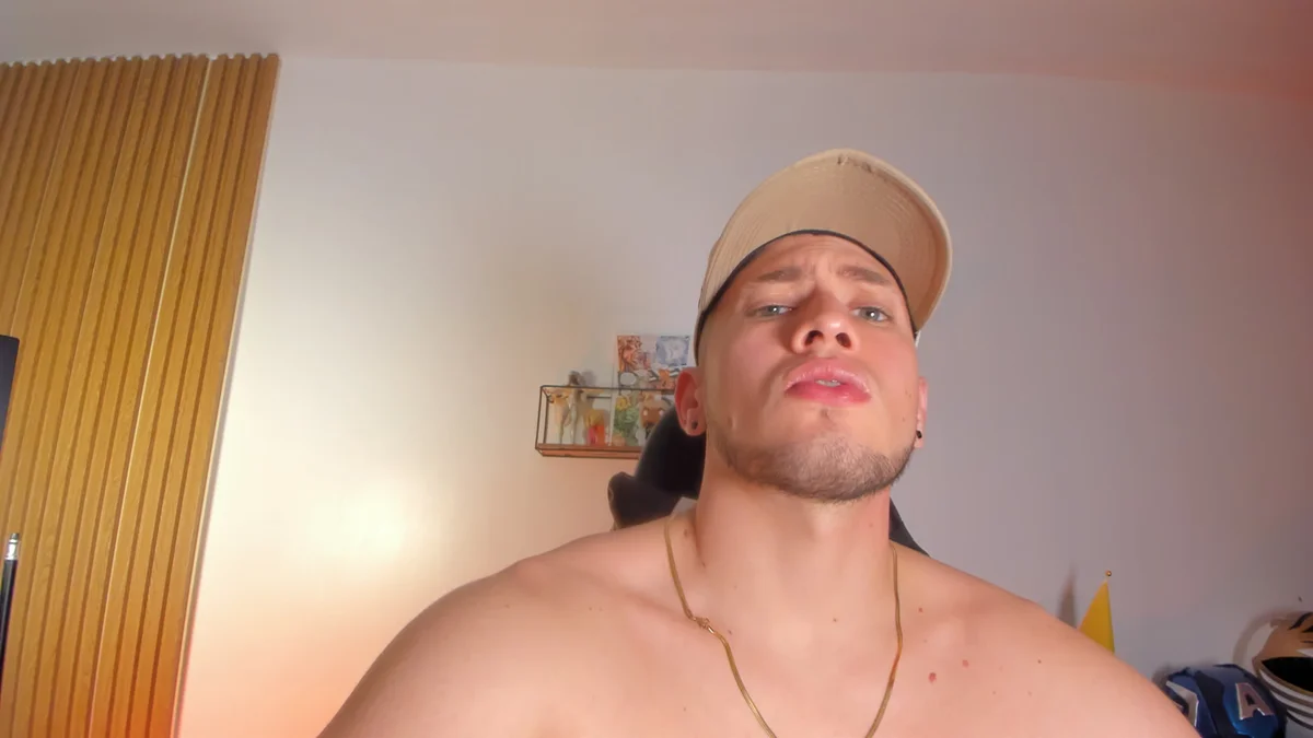 Foto em tendência de SebastianMaximoff_ 486