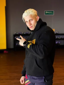 apolo_strange In life sometimes it is better to be the BLACK SHEEP  4. fénykép